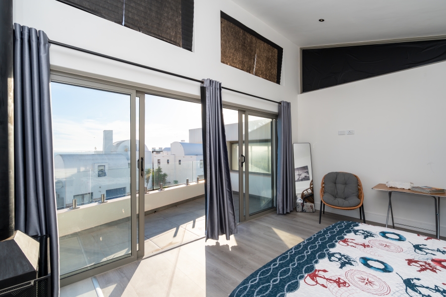 5 Bedroom Property for Sale in Paradise Beach Western Cape